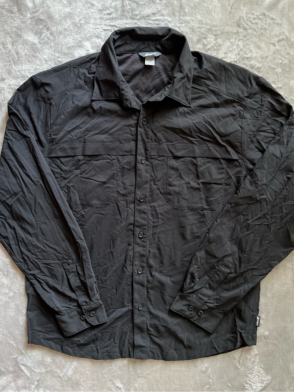 Mountain Equipment Co-op (MEC) Men’s Black Nylon Hiking Shirt Size L